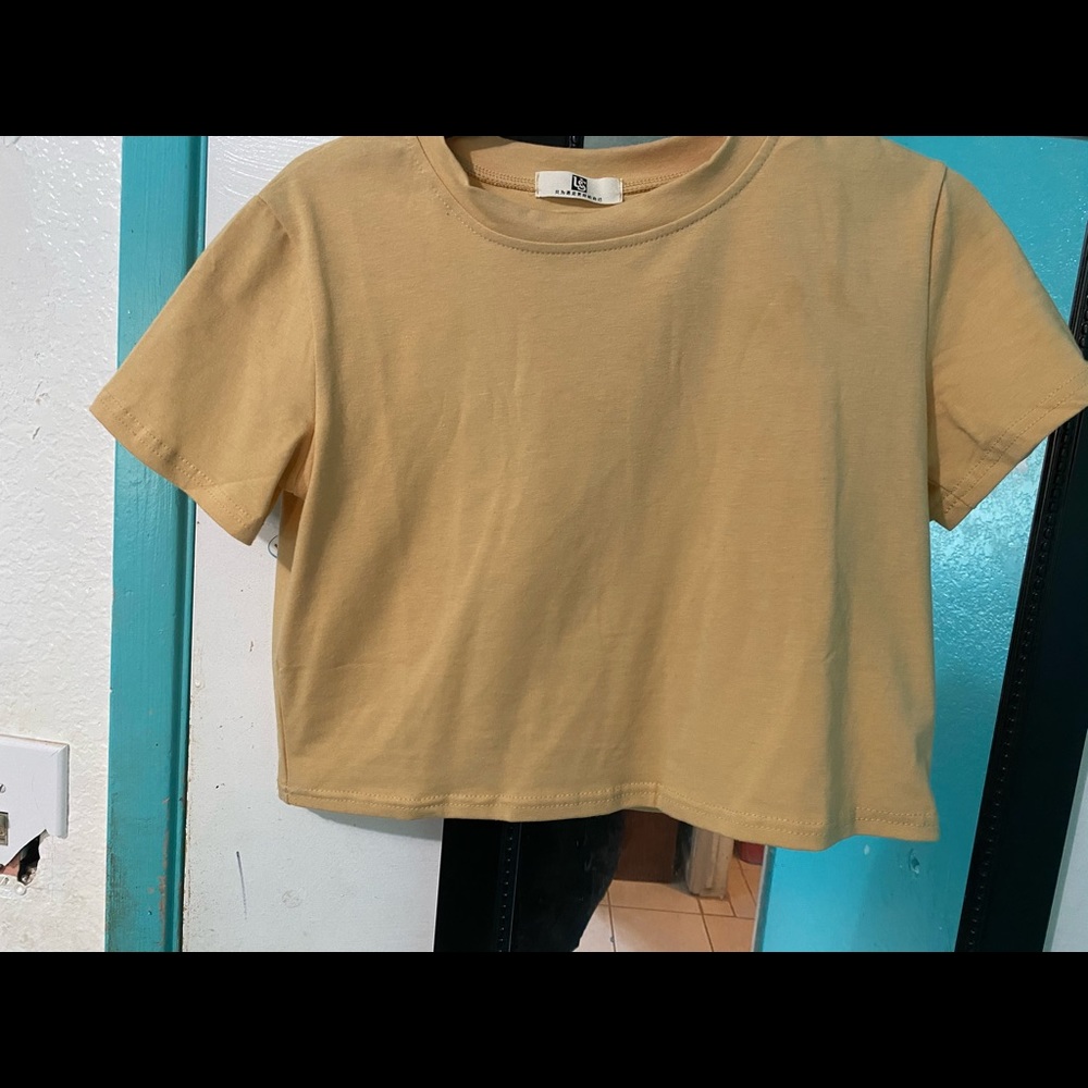 Yellow Crop Top 🟡